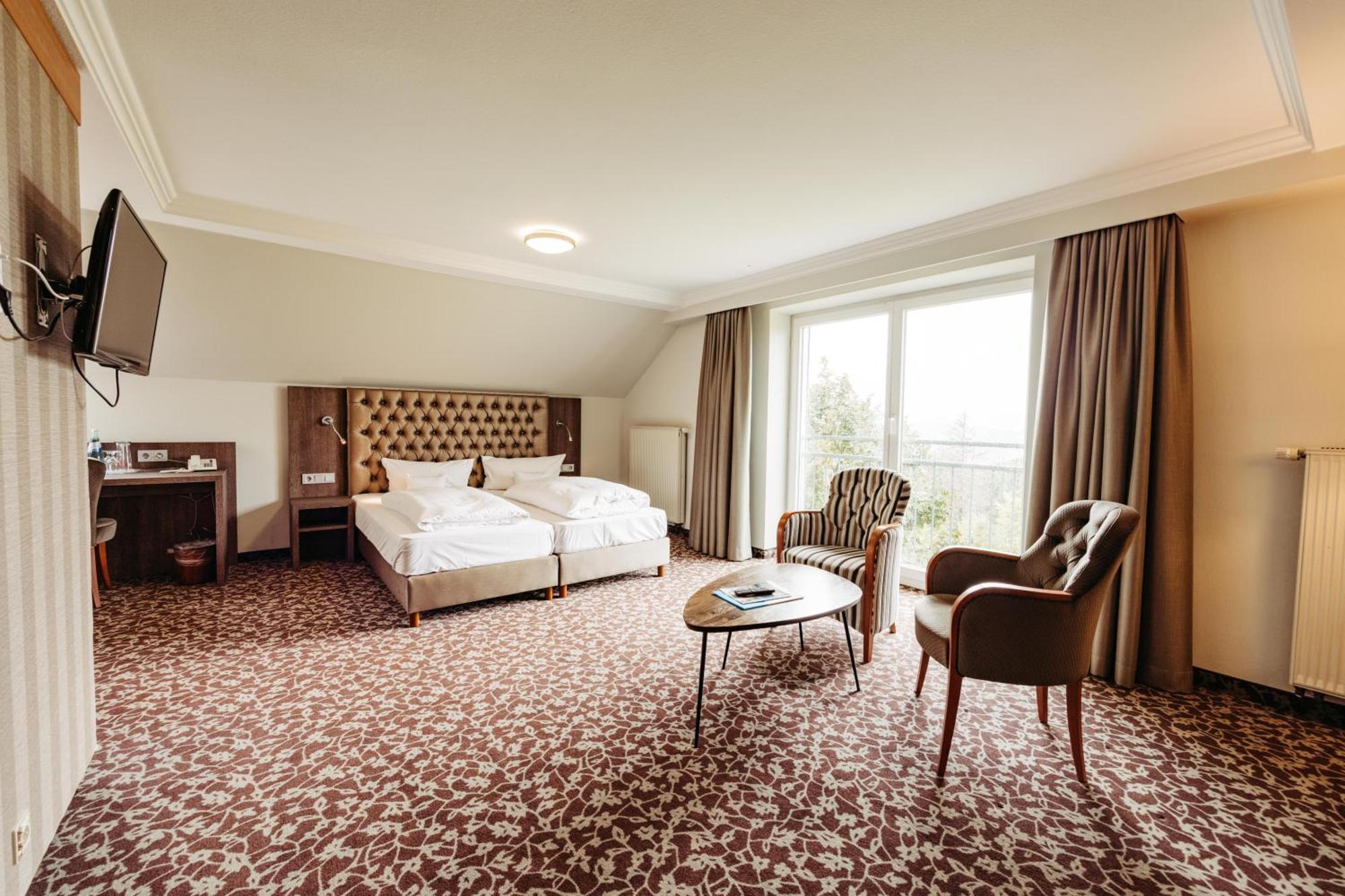 Berghotel Hoher Knochen Winterberg Rom bilde